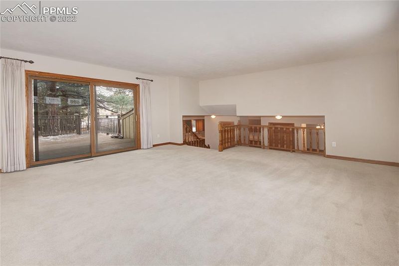 255 Raven Hills Rd, Colorado Springs, CO 80919