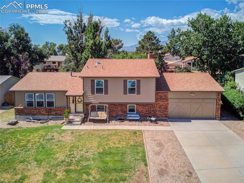 255 Silver Spring Dr, Colorado Springs, CO 80919