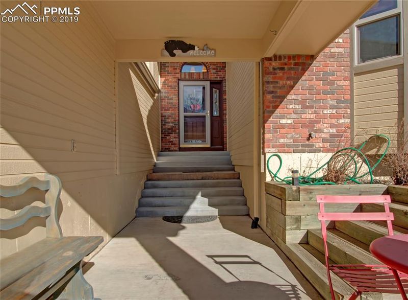 2550 Dunfries Ct, Colorado Springs, CO 80919