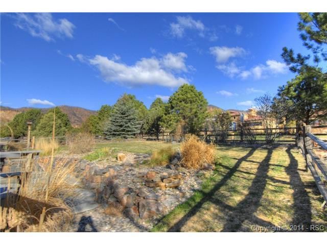 2550 Vantage Ridge Ct, Colorado Springs, CO 80919