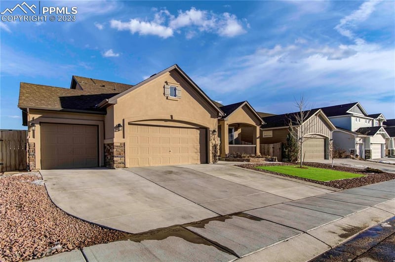 2553 Pony Club Ln, Colorado Springs, CO 80922