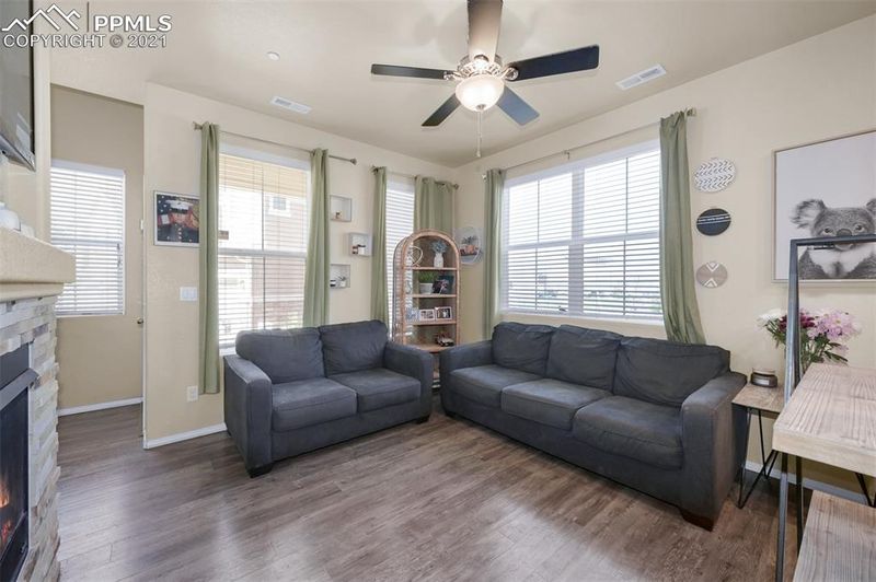 2558 Shannara Grv, Colorado Springs, CO 80951
