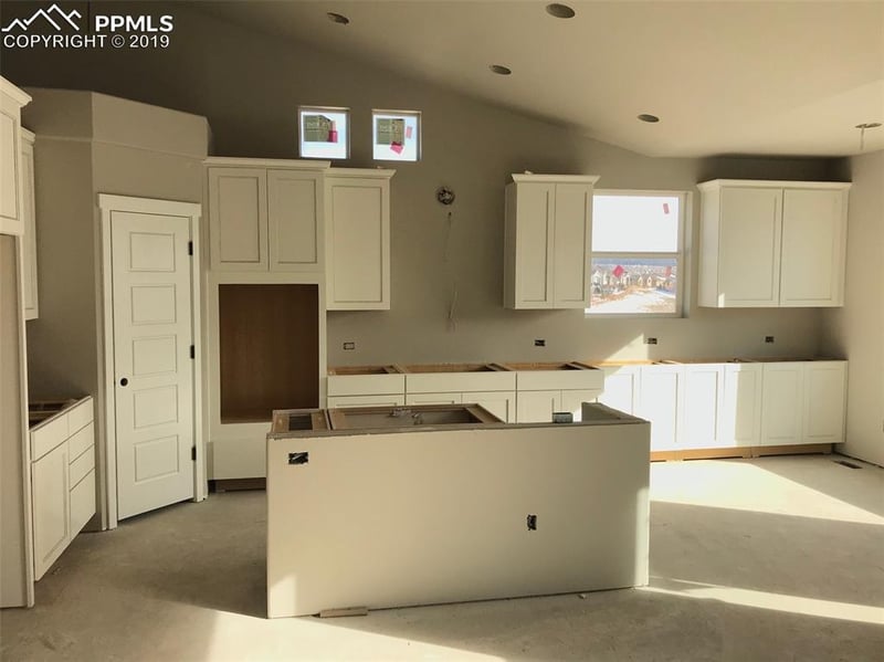 2573 Lakes Edge Dr, Colorado Springs, CO 80132