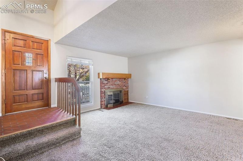 2575 Hatch Cir, Colorado Springs, CO 80918