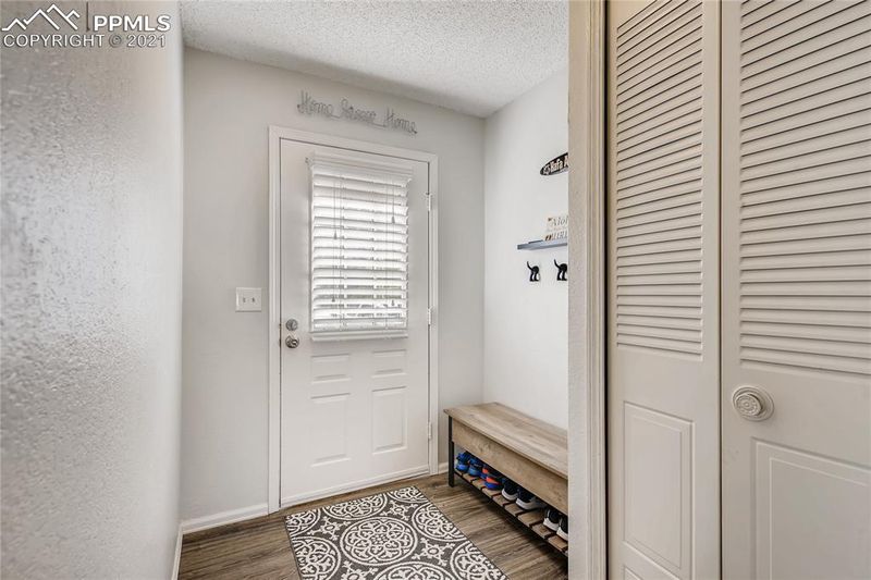 2577 E Nichols Cir, Centennial, CO 80122