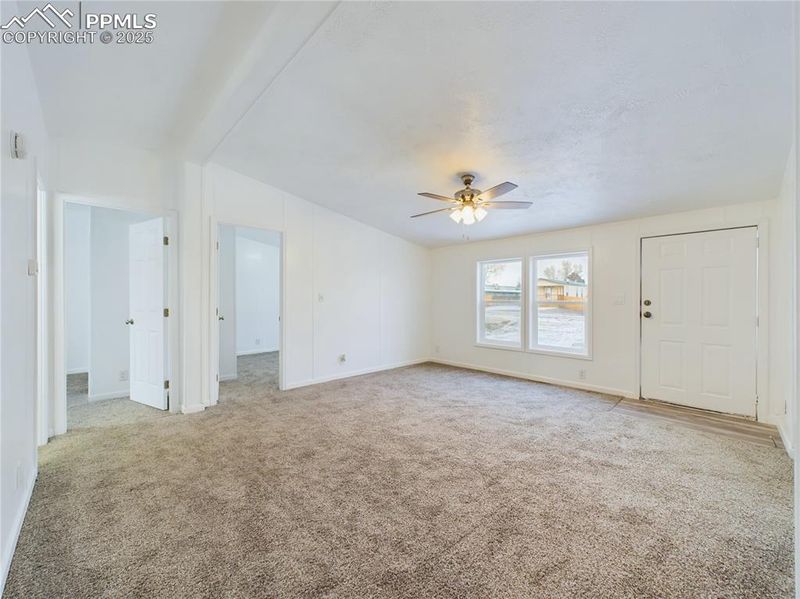 258 E George Dr, Pueblo, CO 81007