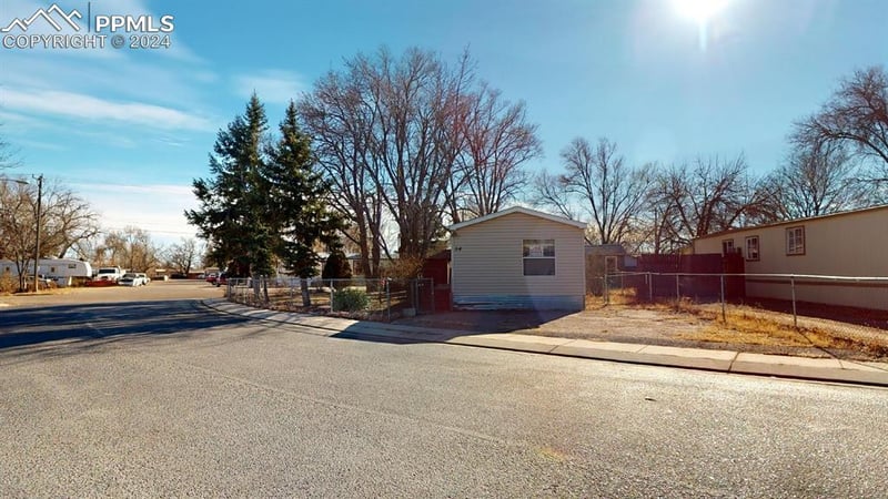 2595 Wooddale Rd #54, Colorado Springs, CO 80906