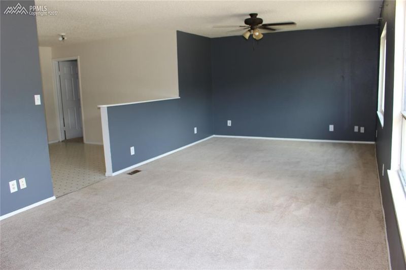 26 Arlen St, Colorado Springs, CO 80909