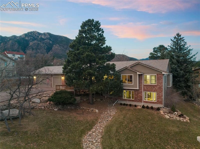 260 Childe Dr, Colorado Springs, CO 80906