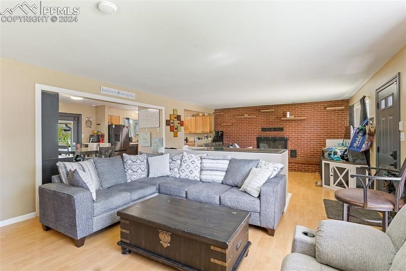 260 Sherri Dr, Colorado Springs, CO 80911