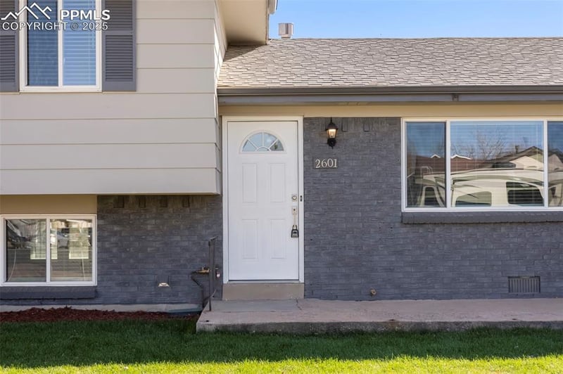 2601 Granada Dr, Colorado Springs, CO 80910