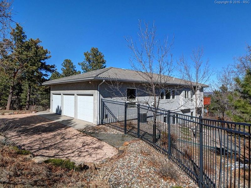 2601 Pegasus Dr, Colorado Springs, CO 80906