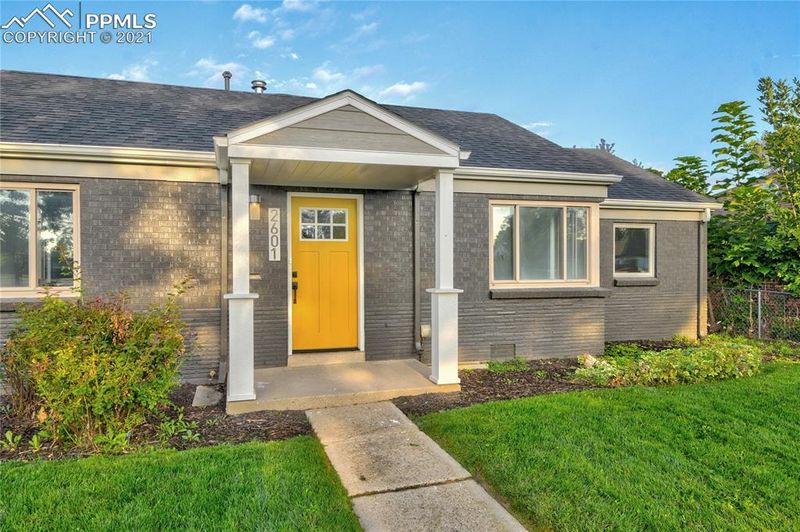 2601 Pontiac St, Denver, CO 80207
