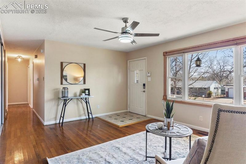 2602 Cooper Ave, Colorado Springs, CO 80907