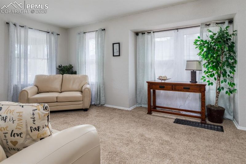 2605 5th Ave, Pueblo, CO 81003