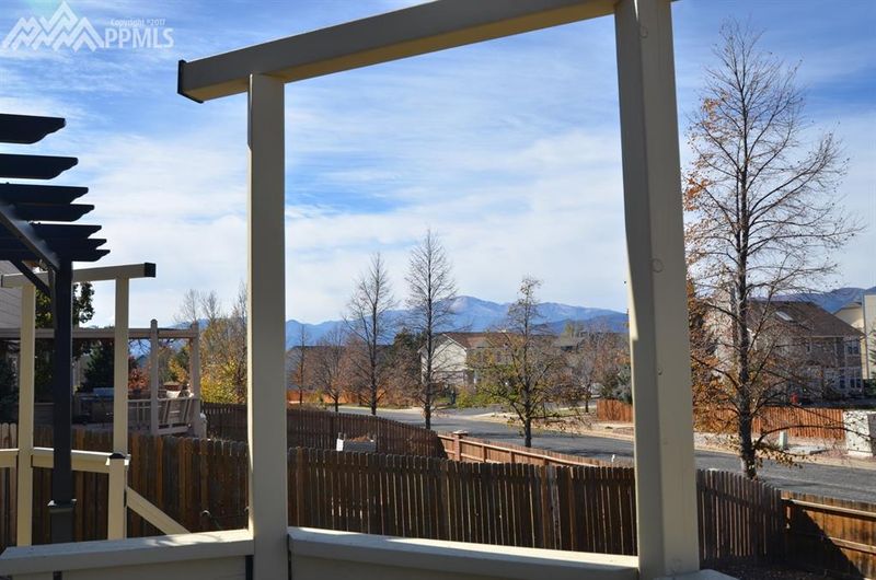 2605 Helmsdale Dr, Colorado Springs, CO 80920