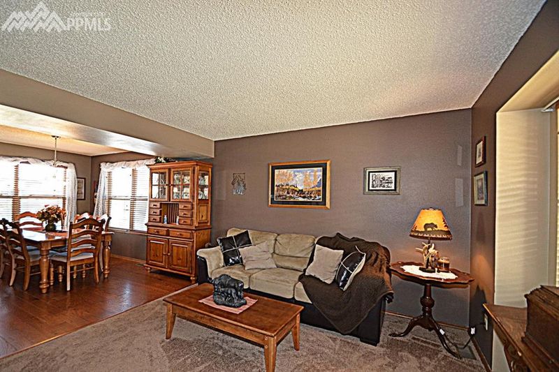 2605 Helmsdale Dr, Colorado Springs, CO 80920