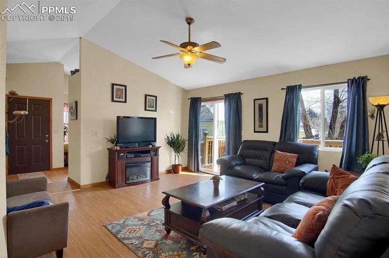 2605 Solar Winds Dr, Colorado Springs, CO 80904