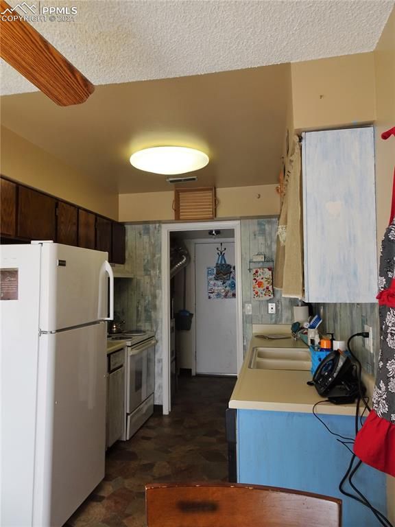 2607 Hearthwood Ln, Colorado Springs, CO 80917