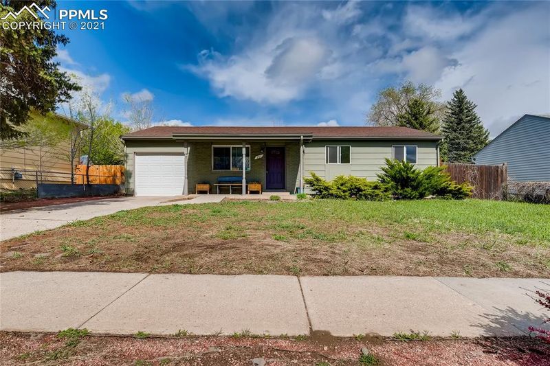 261 S Murray Blvd, Colorado Springs, CO 80916