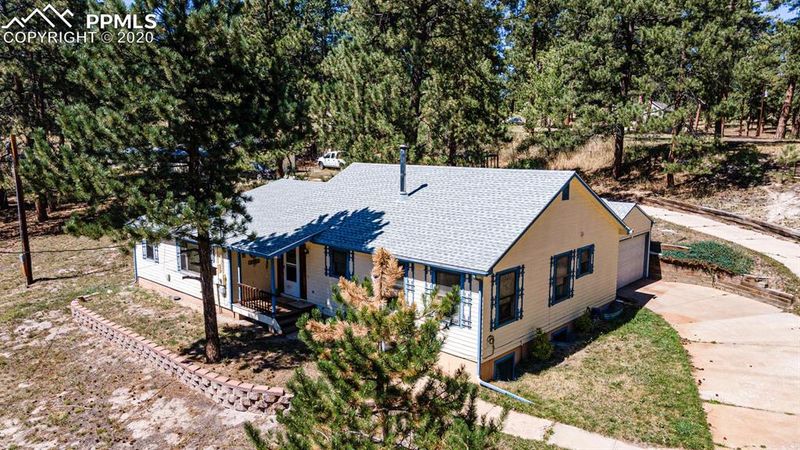 261 Perry Park Ave, Larkspur, CO 80118