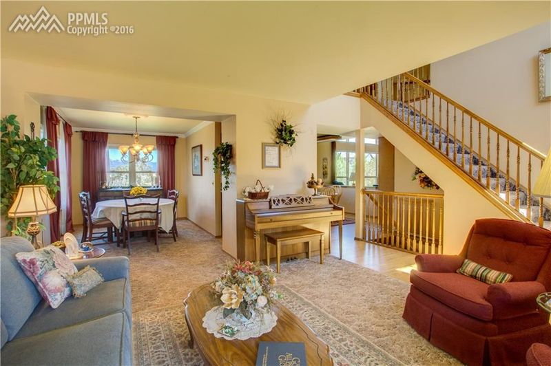 2610 Clapton Dr, Colorado Springs, CO 80920