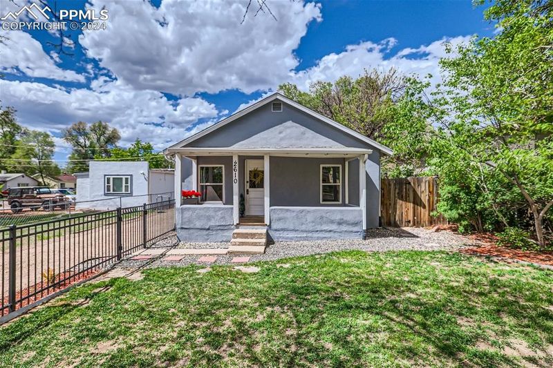 2610 E Monument St, Colorado Springs, CO 80909