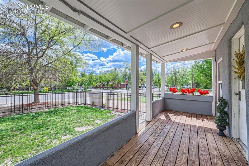 2610 E Monument St, Colorado Springs, CO 80909