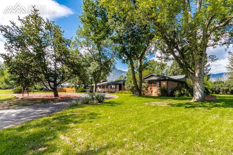 2610 Old Broadmoor Rd, Colorado Springs, CO 80906