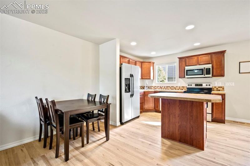 2611 Lynbarton Point, Colorado Springs, CO 80918