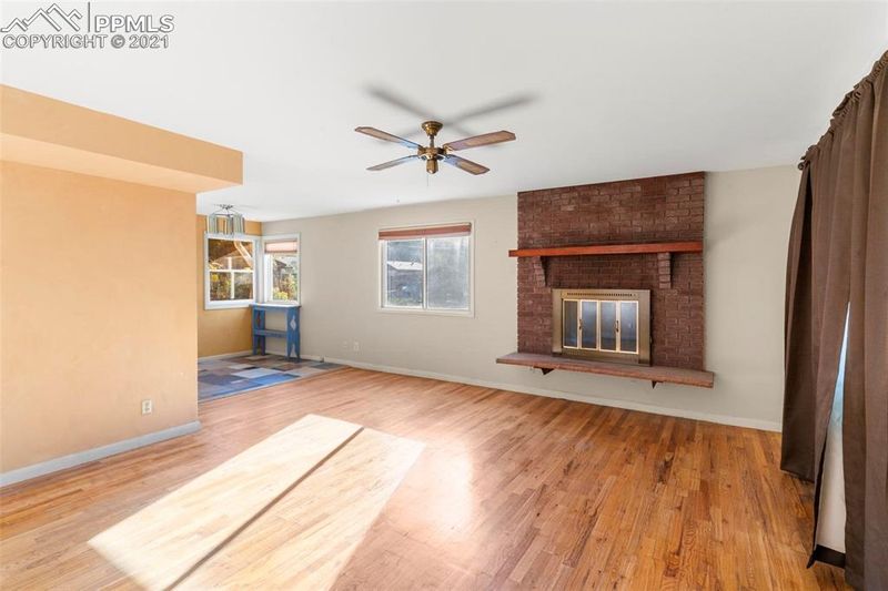 2611 Meadowlark Ln, Colorado Springs, CO 80909