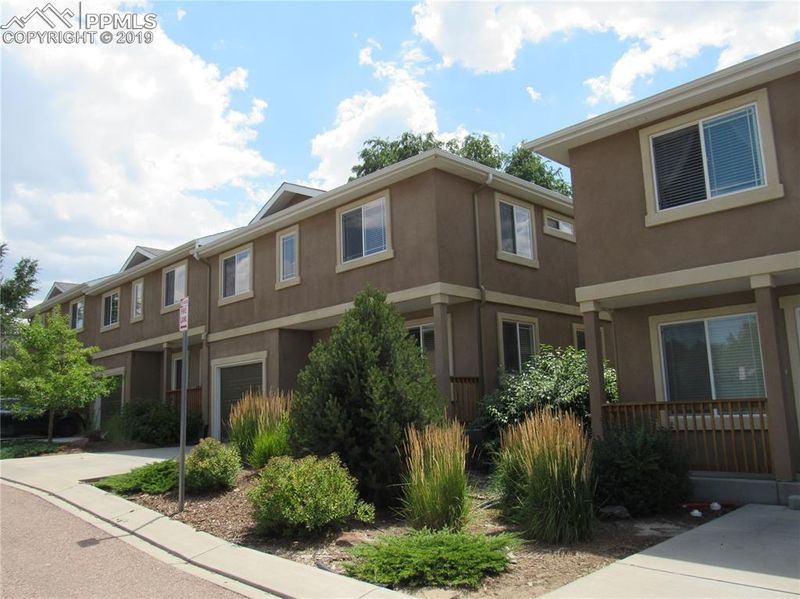 2621 Lynbarton Point, Colorado Springs, CO 80918