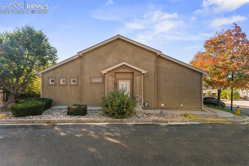 2627 Avalanche Hts, Colorado Springs, CO 80918