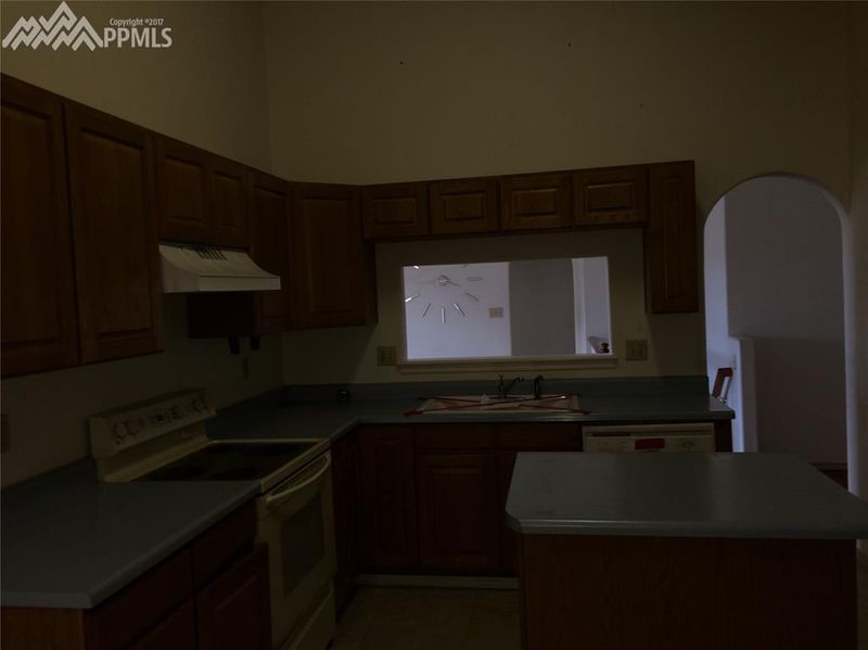 2630 Kittyhawk Rd, Colorado Springs, CO 80920