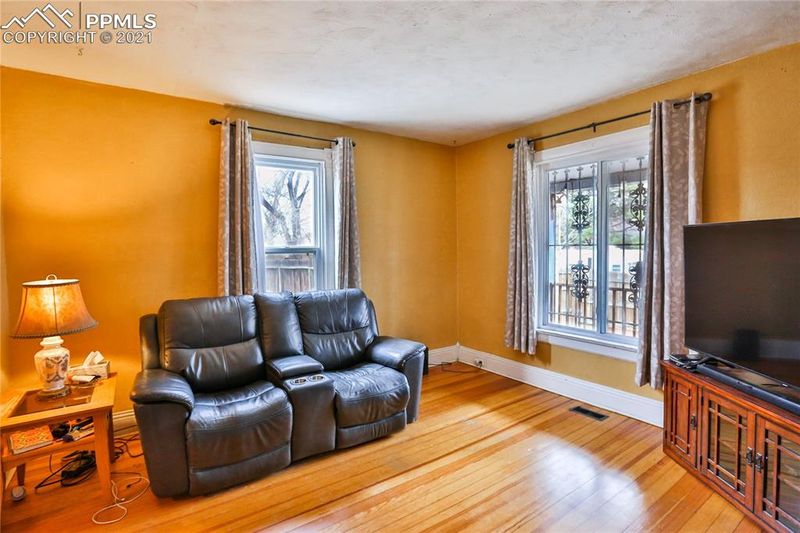 2632 E Monument St, Colorado Springs, CO 80909
