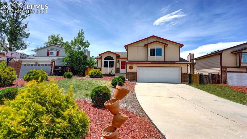 2635 Haystack Dr, Colorado Springs, CO 80922