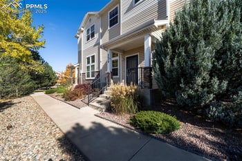 2639 Stonecrop Ridge Grv, Colorado Springs, CO 80910