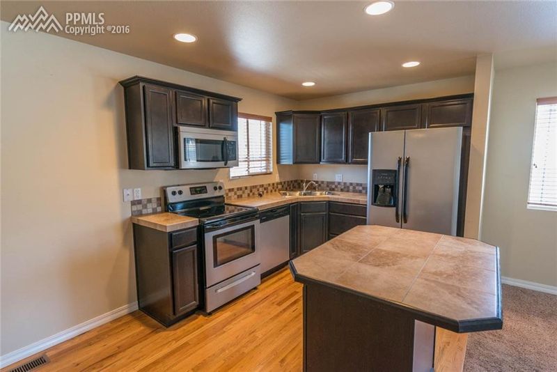 2642 Lynbarton Point #D, Colorado Springs, CO 80918