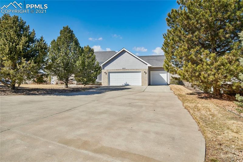 2645 Mount Royal Dr, Castle Rock, CO 80104