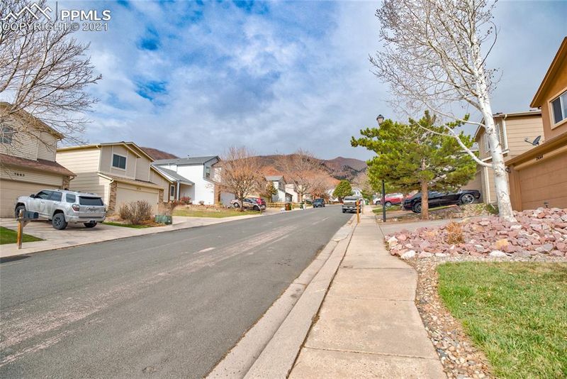 2658 Front Royal Dr, Colorado Springs, CO 80919
