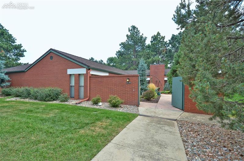 2664 Spring Grove Ter, Colorado Springs, CO 80906