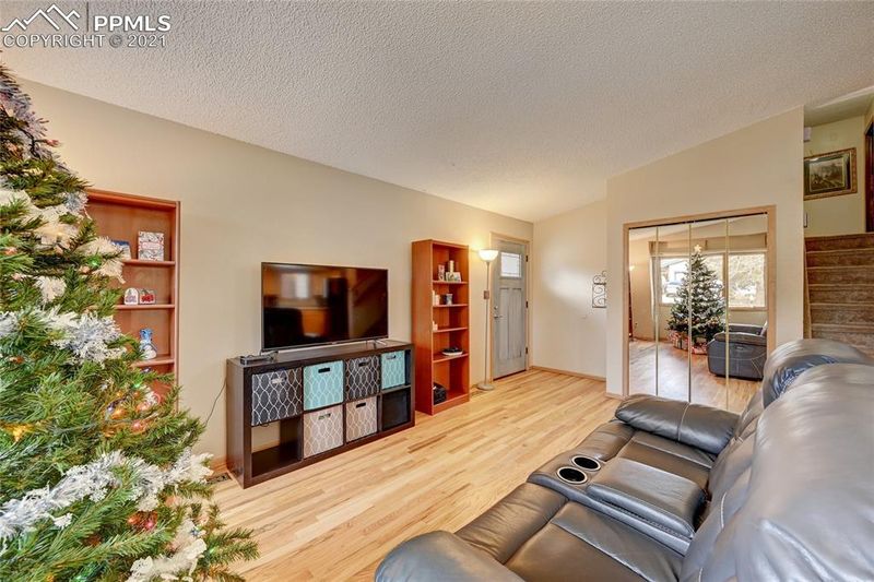 2665 Maroon Bells Ave, Colorado Springs, CO 80918