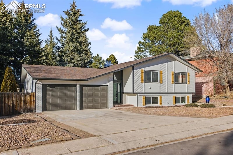 2670 Roundtop Dr, Colorado Springs, CO 80918