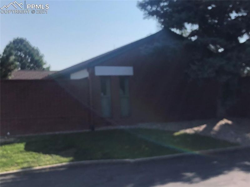 2675 Spring Grove Ter, Colorado Springs, CO 80906