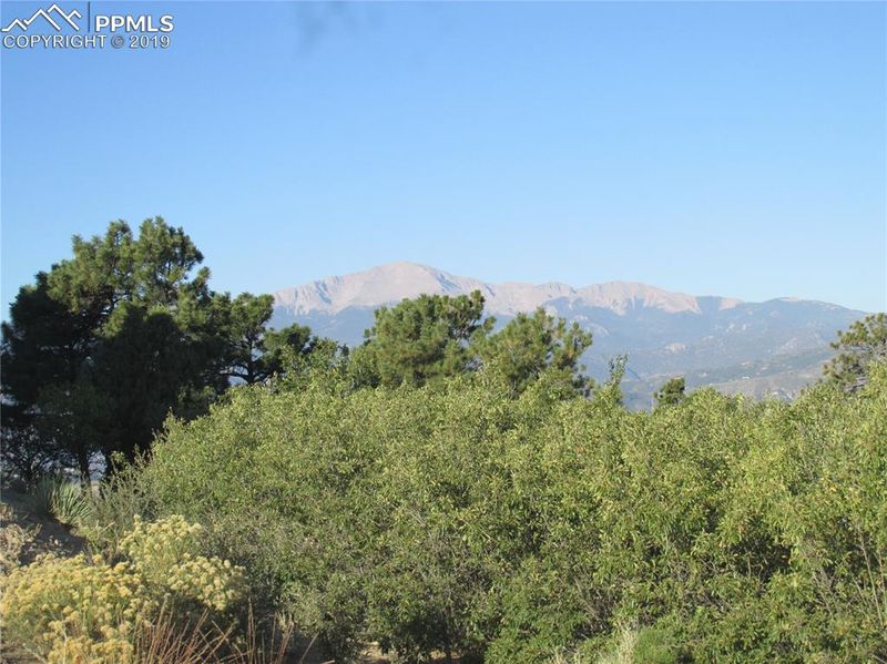 2695 Rockhurst Blvd, Colorado Springs, CO 80918