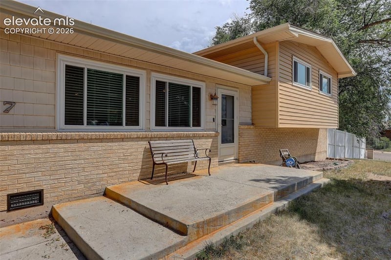27 Amherst St, Colorado Springs, CO 80911