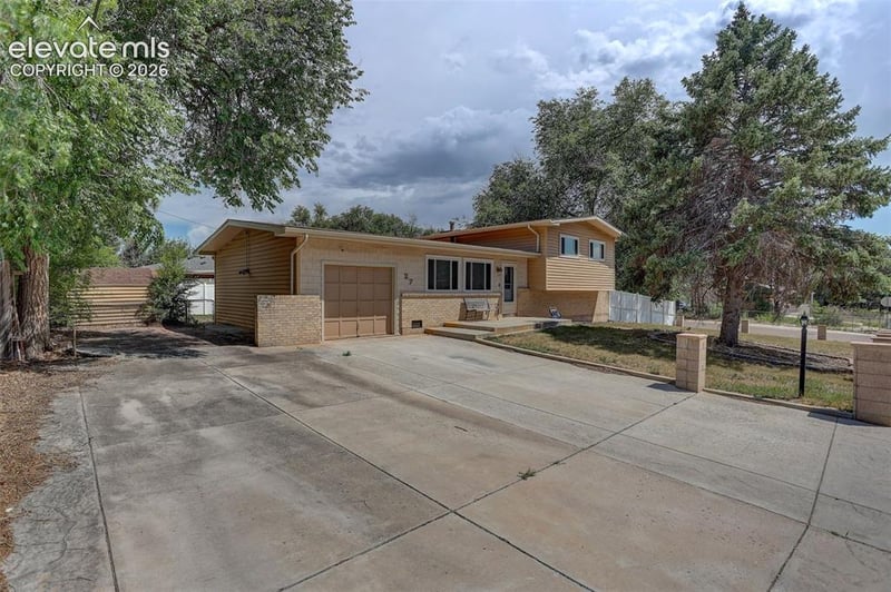 27 Amherst St, Colorado Springs, CO 80911
