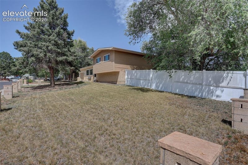 27 Amherst St, Colorado Springs, CO 80911