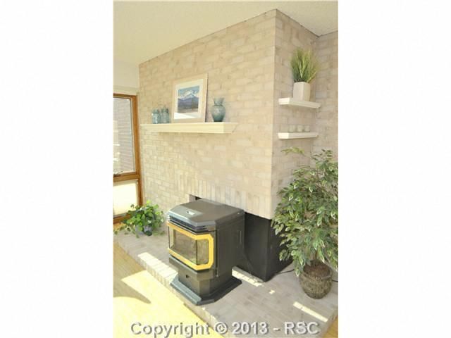 27 W Boulder St, Colorado Springs, CO 80903
