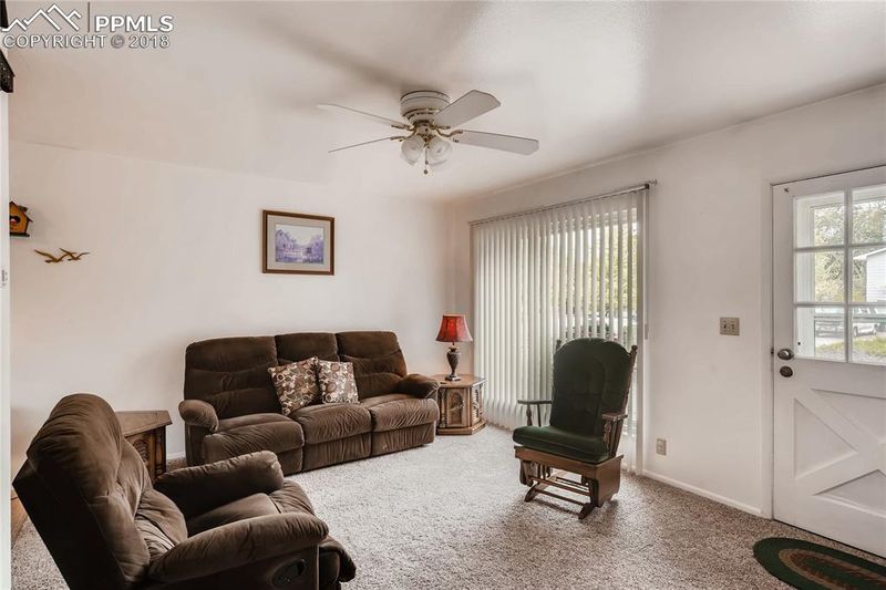 27 S Dunsmere St, Colorado Springs, CO 80910
